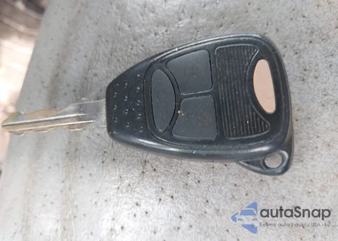 2007 Chrysler Pacifica Touring from USA, damaged, VIN 2A8GF68X87R196957